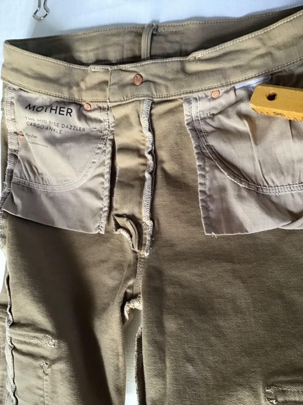 MOTHER Women’s Mid Rise Dazzler Cargo Ankle Jeans in Tan Size 25 Stretch - Picture 8 of 10